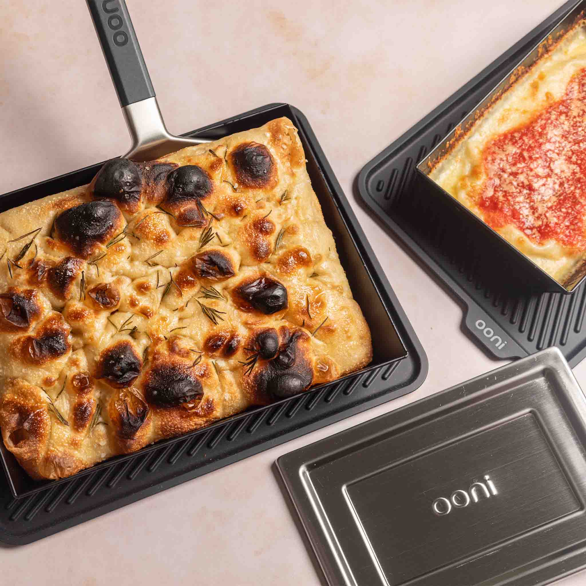 Ooni Ultimate Detroit Pizza Pan Bundle (Medium)
